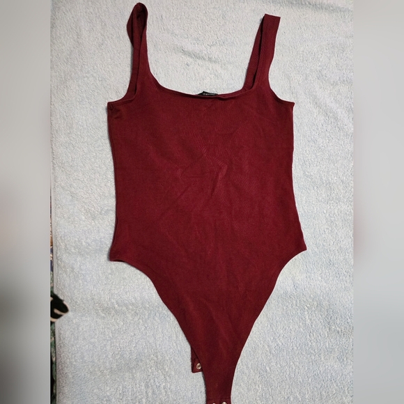 2-pack Forever 21 bodysuits ideal for this summer - Picture 4 of 11